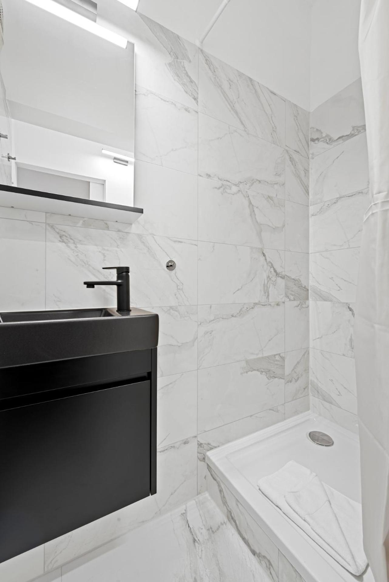 Cozy City Apartment - 15 Min To City-Centre - Contactless 24H Check-In Viena Exterior foto